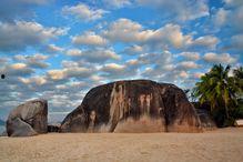 天涯海角玩多久,探索无限风光的完美时长